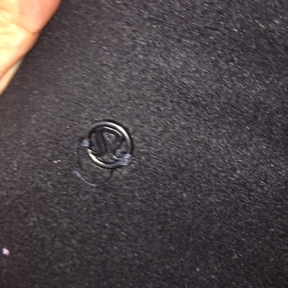 LULULEMON JACKET - Picture 5 of 8